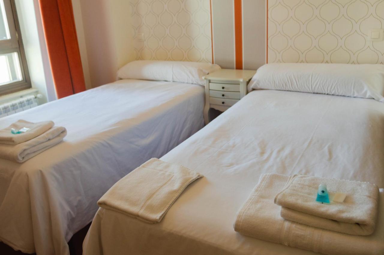 Casa Del Cura Otel Las Navas del Marqués Dış mekan fotoğraf